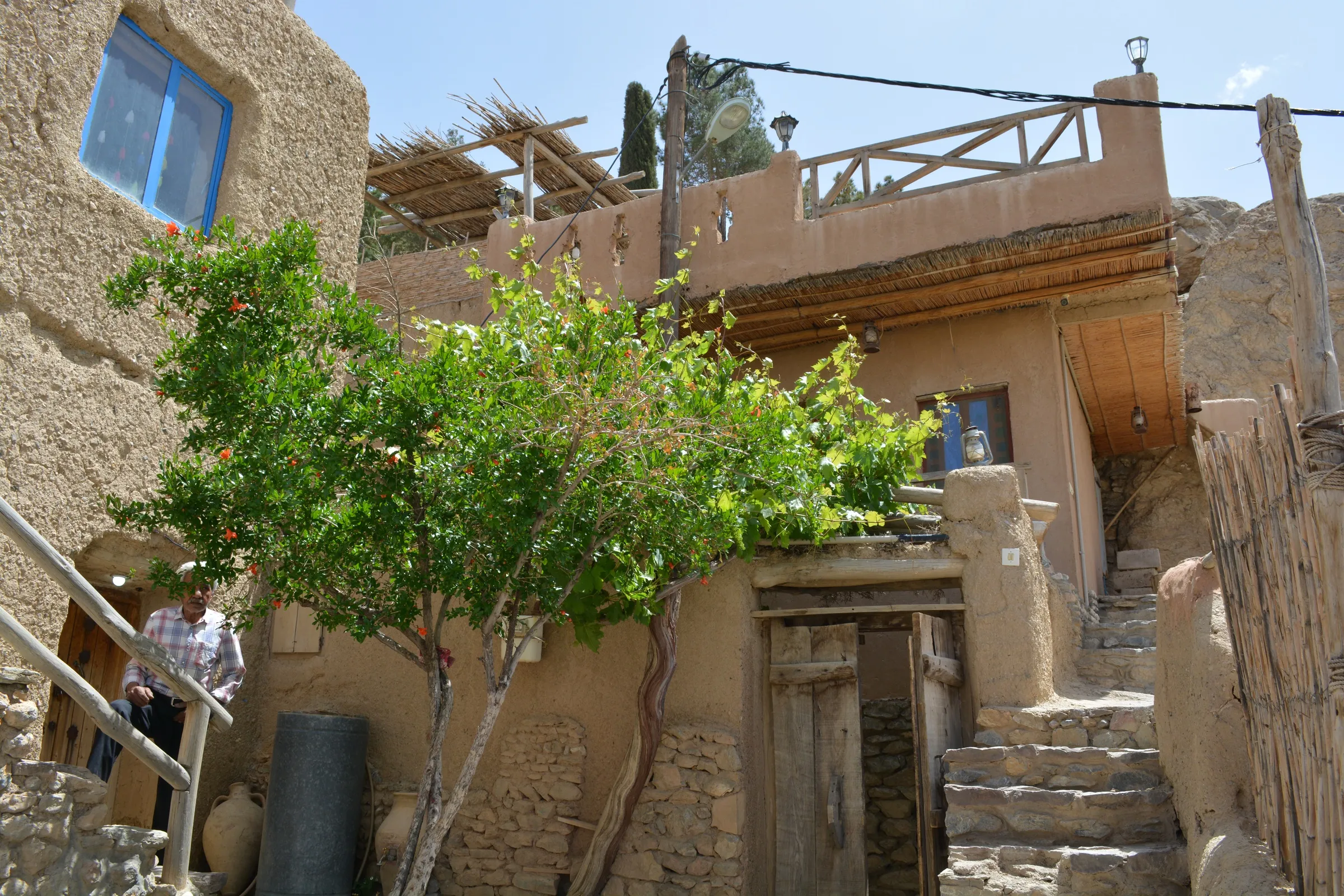 اقامتگاه ارگ — 6