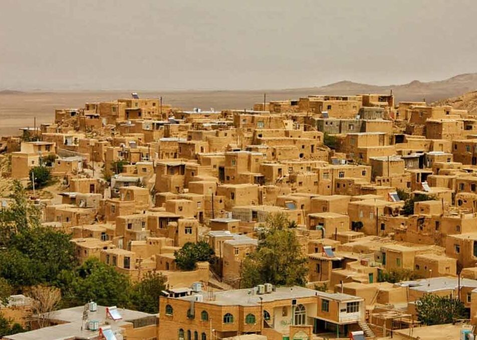 قلعهبالا و رضاآباد؛ الگوی تابآوری و گردشگری در قلب کویر