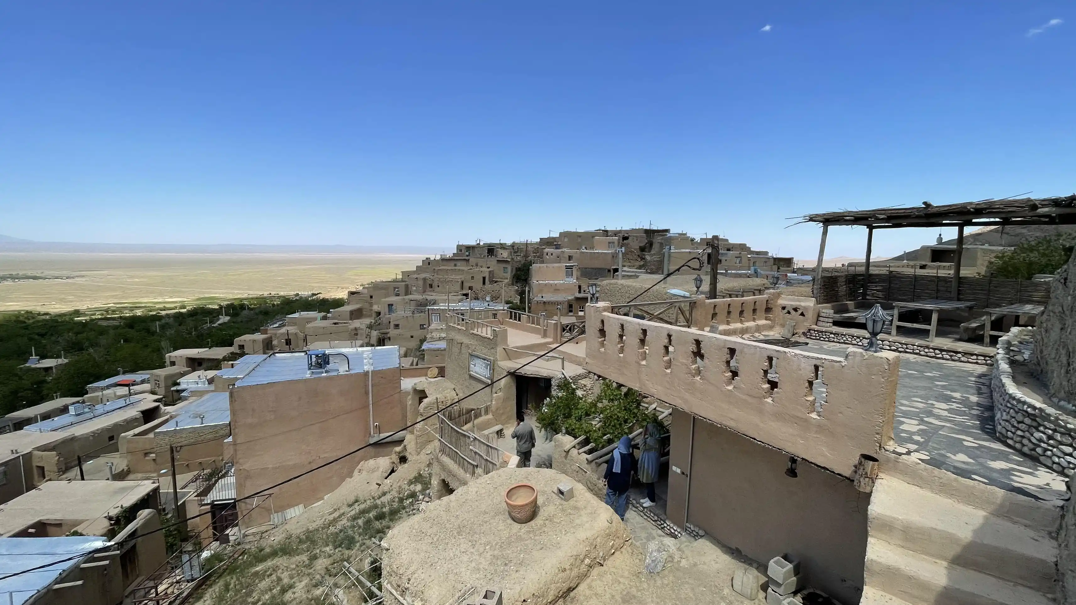 اقامتگاه — 13