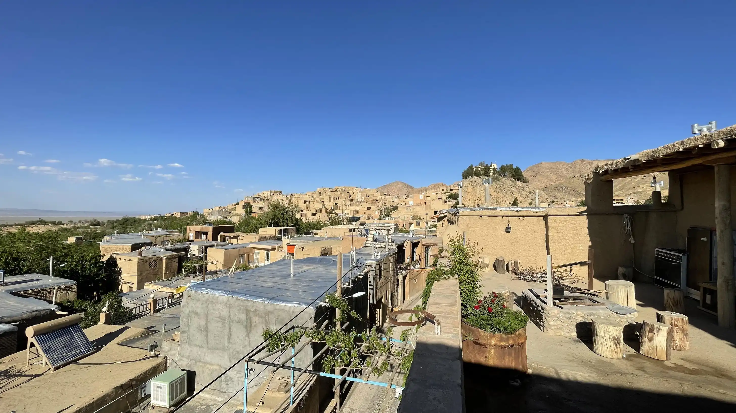 اقامتگاه — 15