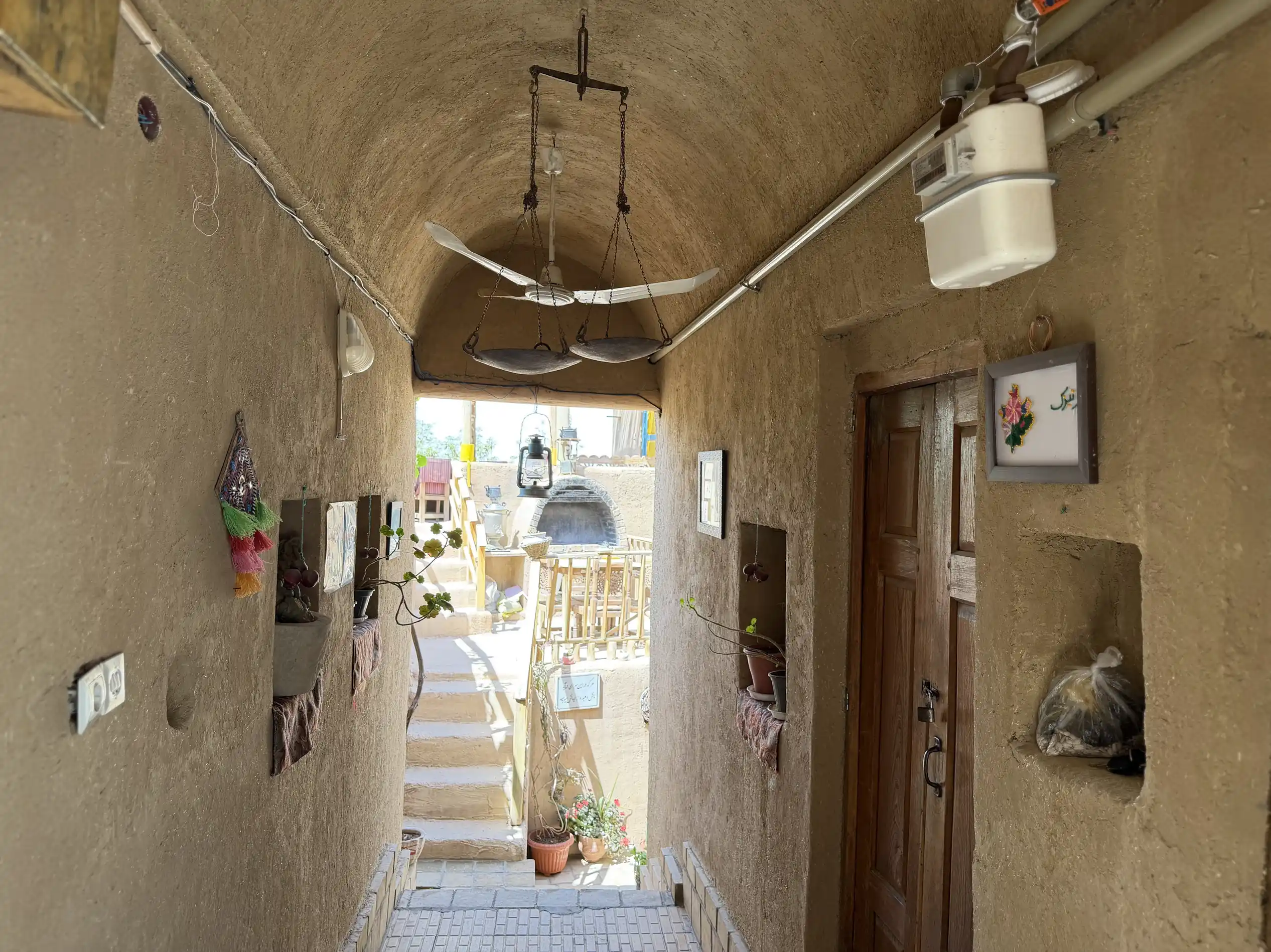 اقامتگاه — 20