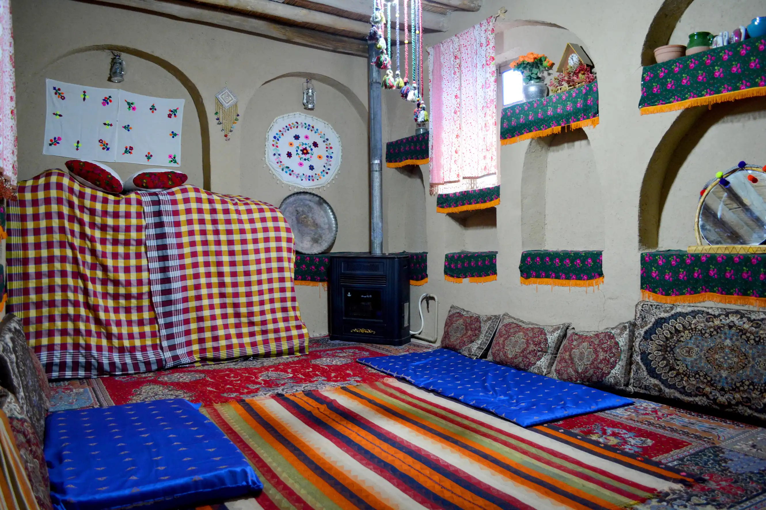 اقامتگاه — 55