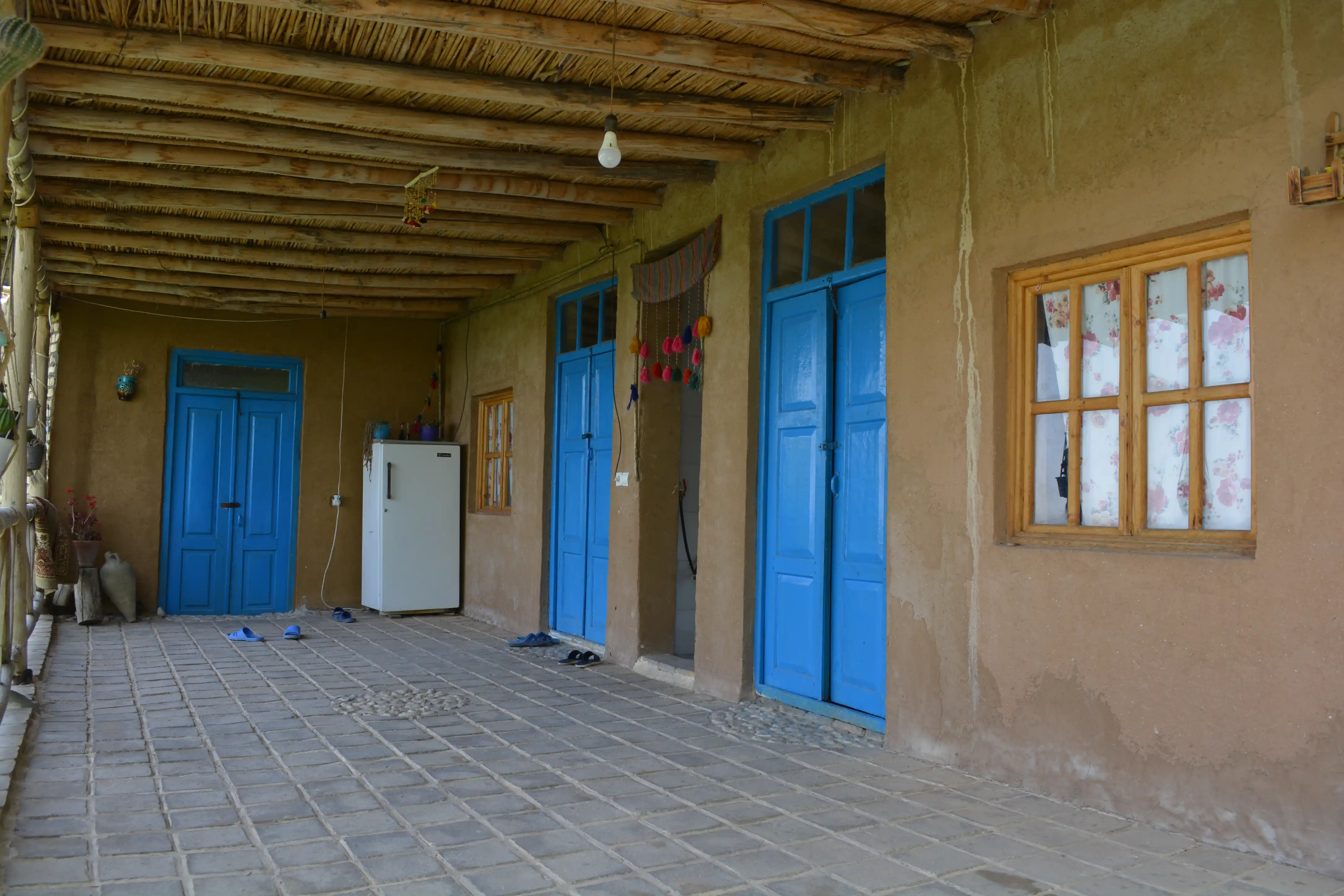 اقامتگاه — 107